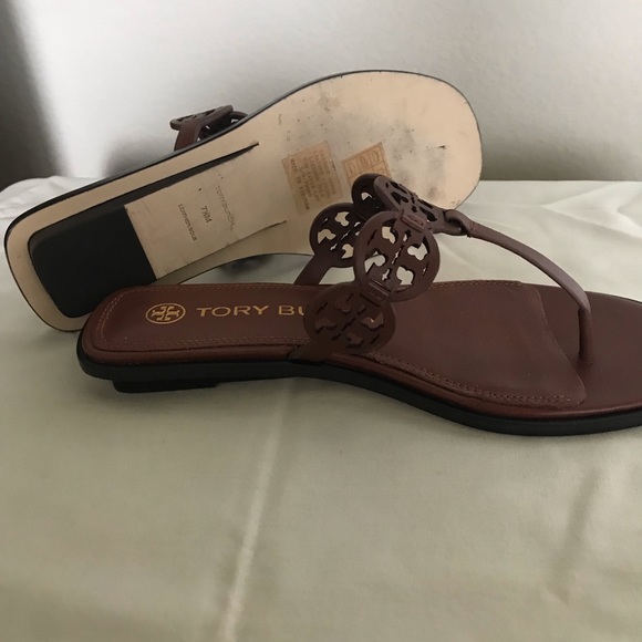 Brown Tory Burch sandals size 7 1/2 - Picture 2 of 3